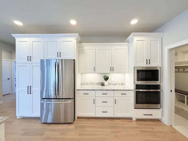 $729,900 | 849 Deer Hollow, DeForest, WI 53532