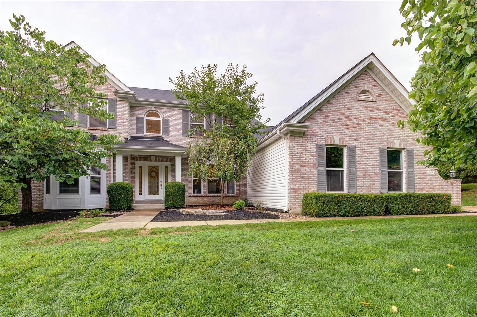 944 Kiefer Ridge Drive Ballwin, MO 63021 - Photo 1 of 54 Gallery Image 1