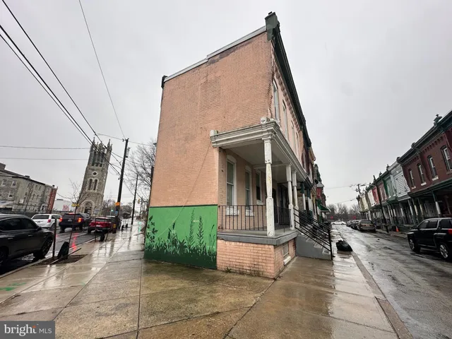 a view of a street with house