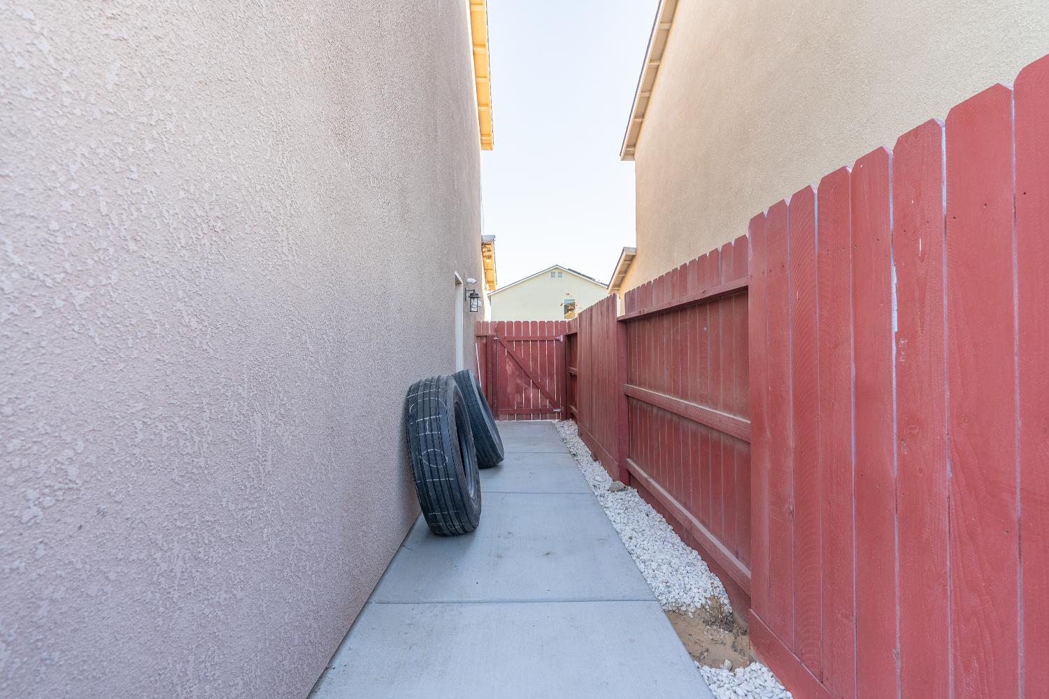 6466 West Richert Avenue Fresno, CA 93723 - Photo 32 of 34