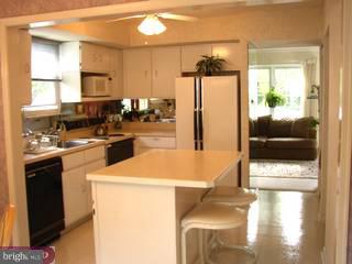 43 Church Road Horsham, PA 19044 - Photo 4 of 6 Gallery Image 4