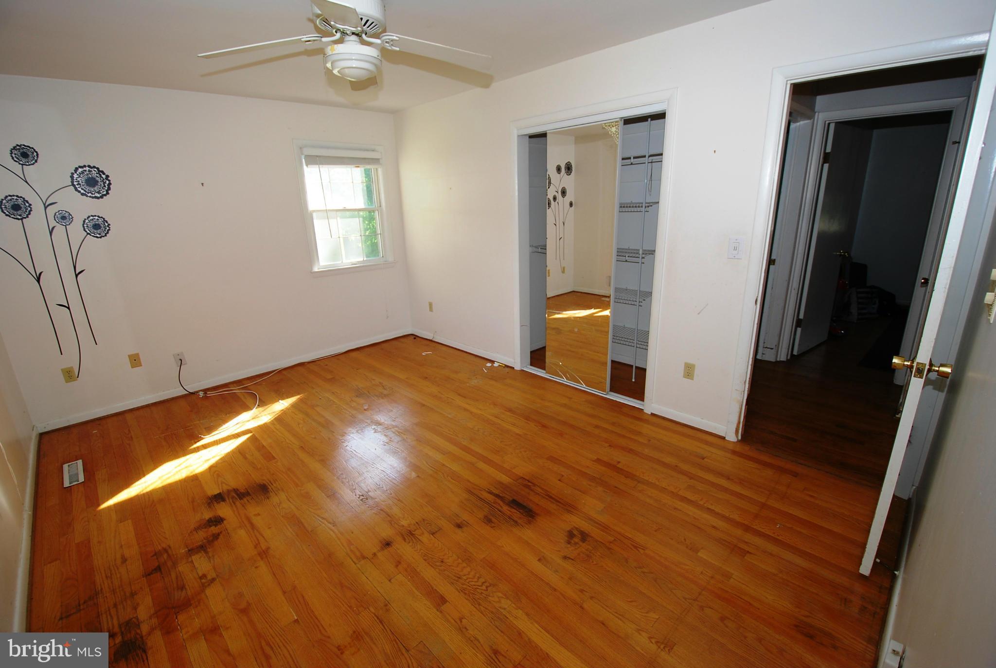 24608 Ridge Road Damascus, MD 20872 - Photo 8 of 14 Bedroom (Master)