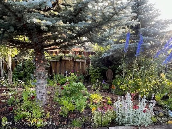 $649,000 | 309 Spruce Street, Pinedale, WY 82941