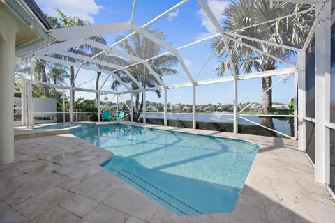 $1,070,000 | 122 Eagleton Lane, Palm Beach Gardens, FL 33418