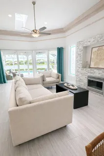 $1,070,000 | 122 Eagleton Lane, Palm Beach Gardens, FL 33418