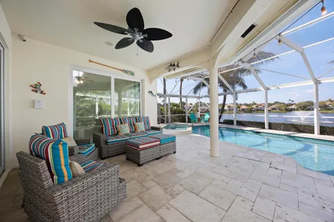 $1,080,000 | 122 Eagleton Lane, Palm Beach Gardens, FL 33418
