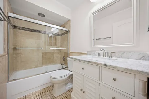 $1,080,000 | 122 Eagleton Lane, Palm Beach Gardens, FL 33418