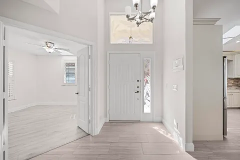 $1,070,000 | 122 Eagleton Lane, Palm Beach Gardens, FL 33418