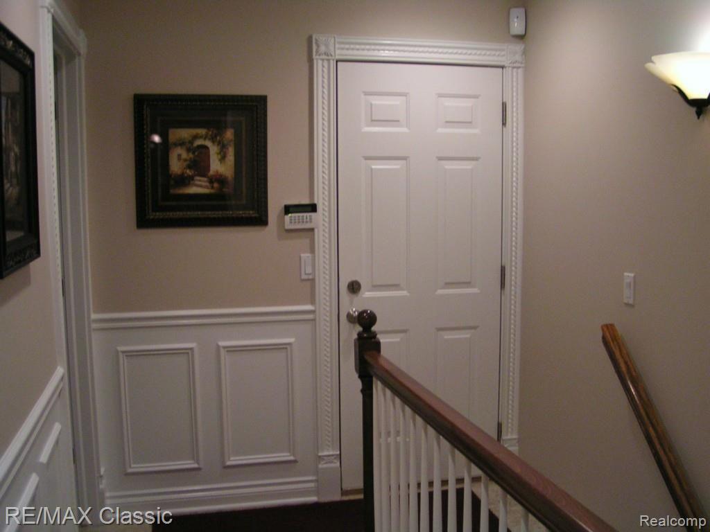 16301 Moore Park Road Macomb, MI 48044 - Photo 30 of 52 PICT0778.jpg