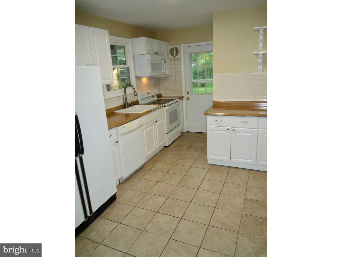 410 Beverly Road Newark, DE 19711 - Photo 9 of 23 Kitchen