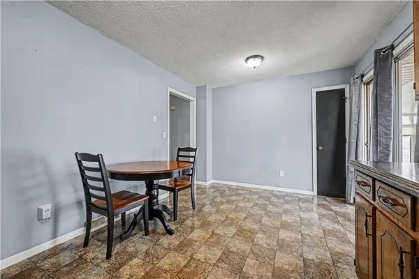 $290,000 | 1913 Southwest Gladstone Drive, Blue Springs, MO 64014