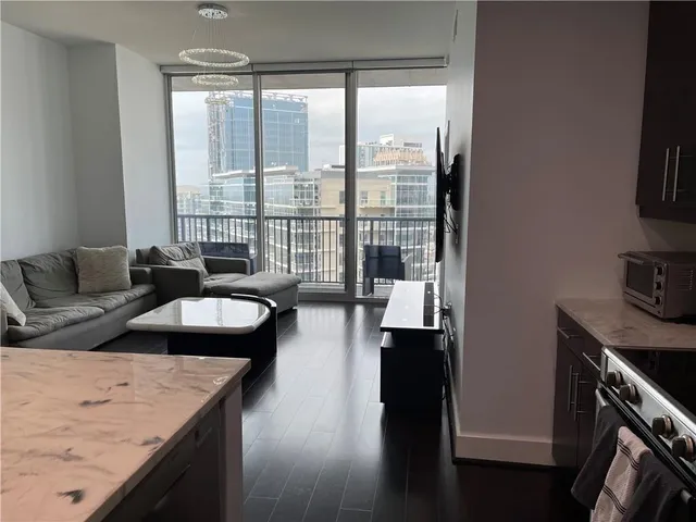 $3,400 | 1080 Peachtree Street Northeast, Unit 2215, Atlanta, GA 30309