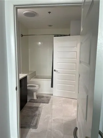 $3,400 | 1080 Peachtree Street Northeast, Unit 2215, Atlanta, GA 30309