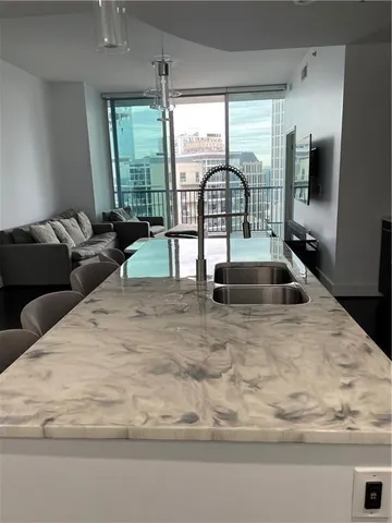 $3,400 | 1080 Peachtree Street Northeast, Unit 2215, Atlanta, GA 30309