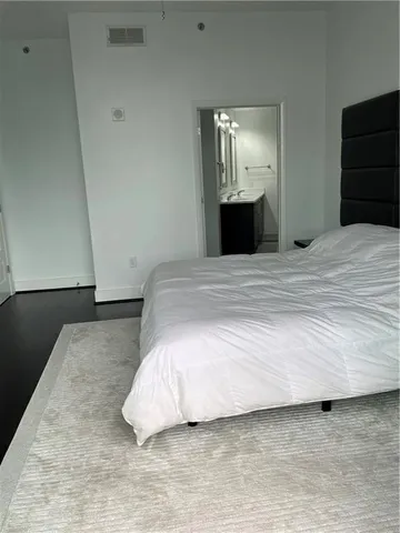 $3,400 | 1080 Peachtree Street Northeast, Unit 2215, Atlanta, GA 30309