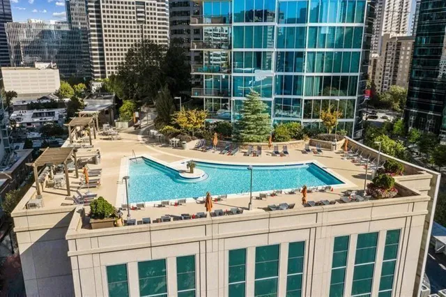 $3,400 | 1080 Peachtree Street Northeast, Unit 2215, Atlanta, GA 30309