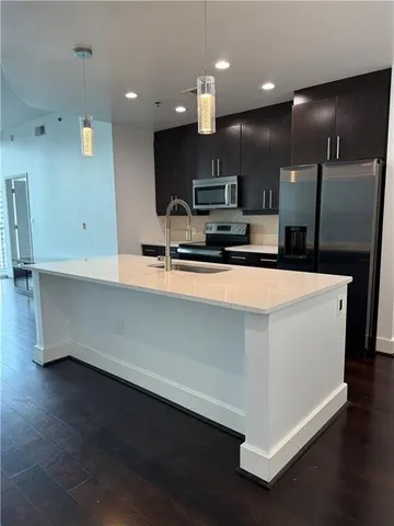 $3,400 | 1080 Peachtree Street Northeast, Unit 2215, Atlanta, GA 30309