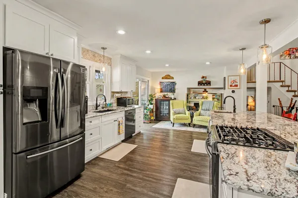 $599,900 | 5060 Glenway Drive, Brighton, MI 48116