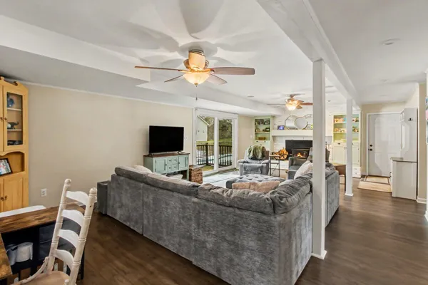 $599,900 | 5060 Glenway Drive, Brighton, MI 48116