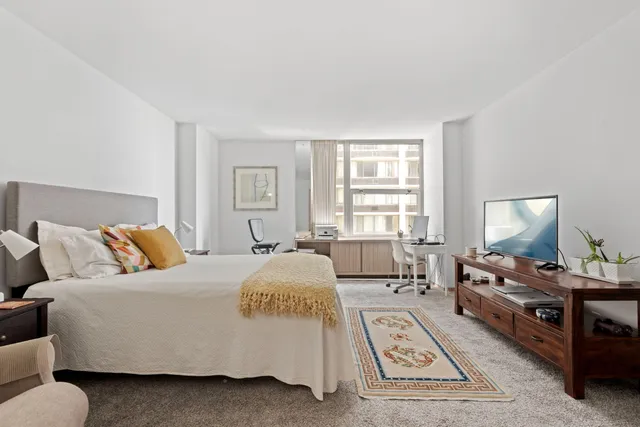 $220,000 | 1610 North Prospect Avenue, Unit 704, Milwaukee, WI 53202