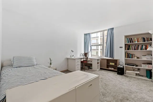 $220,000 | 1610 North Prospect Avenue, Unit 704, Milwaukee, WI 53202