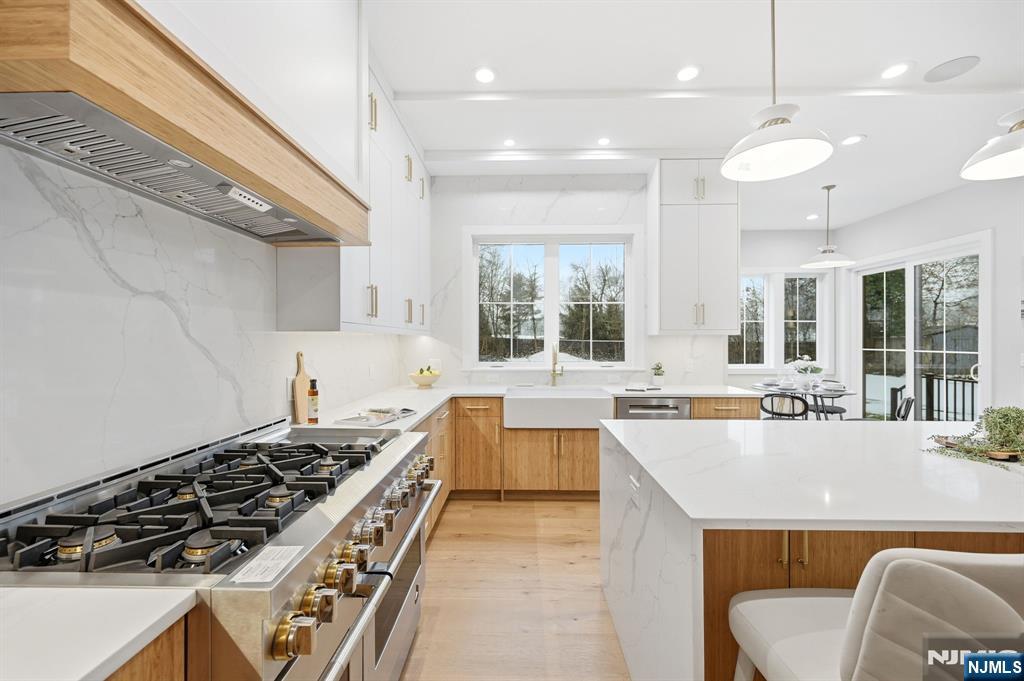 33 Tower Road Livingston, NJ 07039 - Photo 16 of 49