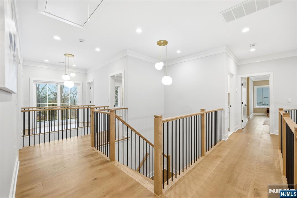 33 Tower Road Livingston, NJ 07039 - Photo 22 of 49