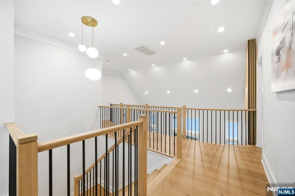 33 Tower Road Livingston, NJ 07039 - Photo 23 of 49