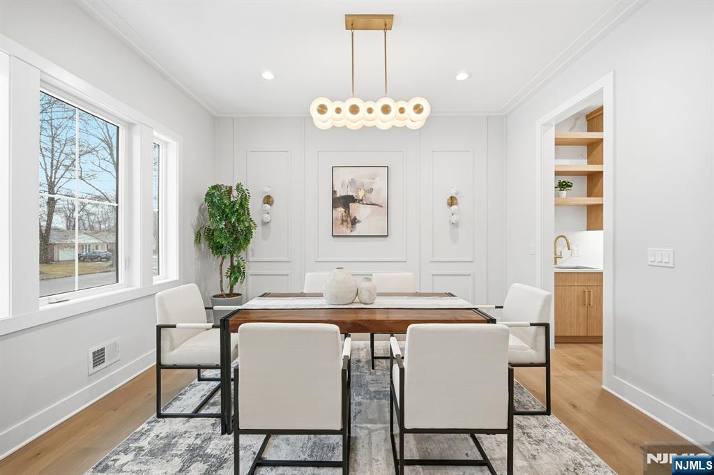 33 Tower Road Livingston, NJ 07039 - Photo 4 of 49