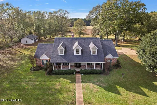 $445,000 | 3100 Wallace Drive Southwest, Bogue Chitto, MS 39629