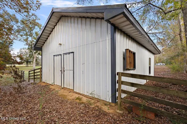 $445,000 | 3100 Wallace Drive Southwest, Bogue Chitto, MS 39629