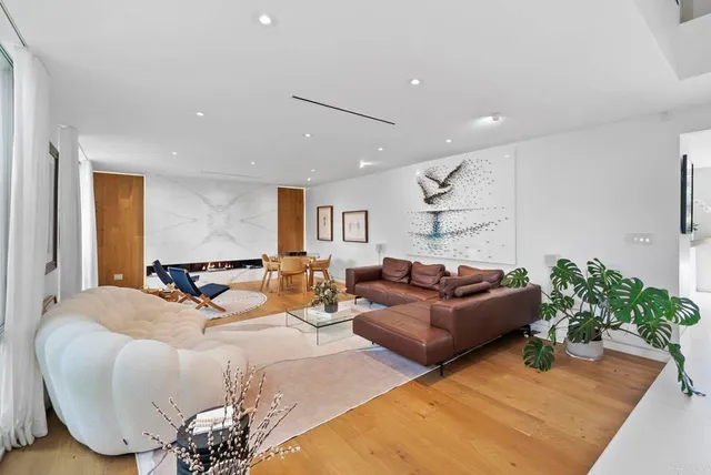 $8,450,000 | 7713 Esterel Drive, La Jolla, CA 92037