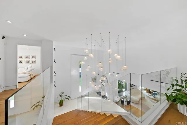 $8,450,000 | 7713 Esterel Drive, La Jolla, CA 92037