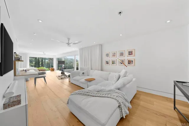 $8,450,000 | 7713 Esterel Drive, La Jolla, CA 92037