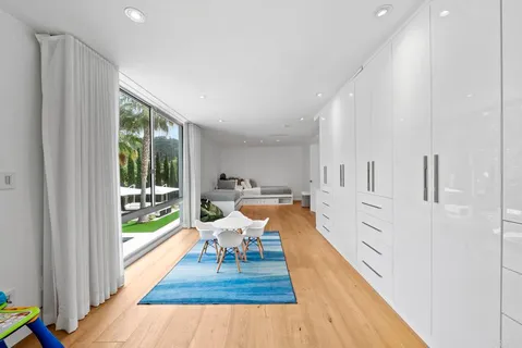 $8,450,000 | 7713 Esterel Drive, La Jolla, CA 92037