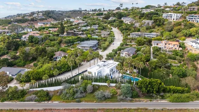 $8,450,000 | 7713 Esterel Drive, La Jolla, CA 92037