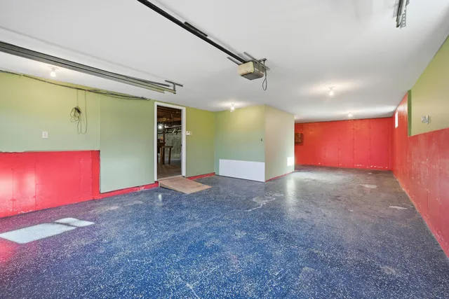 $500,000 | 974 Sturtevant Hill Road, Winthrop, ME 04364