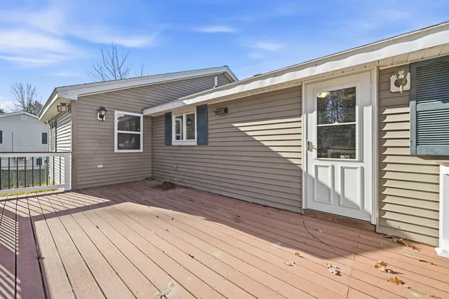 $500,000 | 974 Sturtevant Hill Road, Winthrop, ME 04364