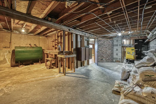 $500,000 | 974 Sturtevant Hill Road, Winthrop, ME 04364