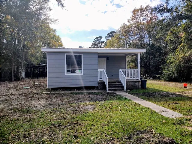 $1,700 | 156 Fairview Drive, Madisonville, LA 70447