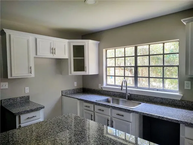 $1,700 | 156 Fairview Drive, Madisonville, LA 70447