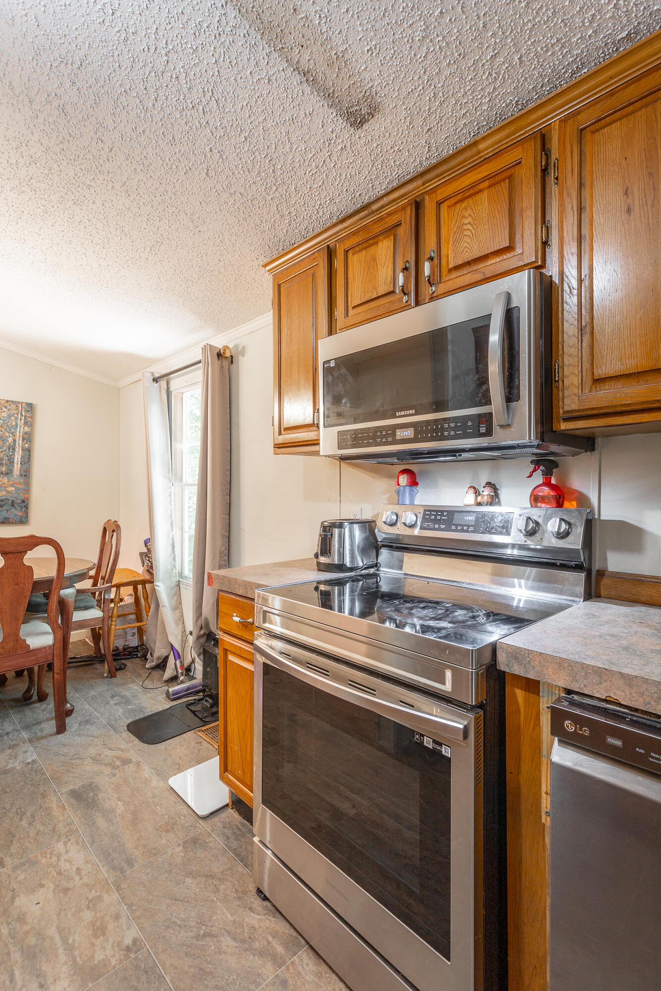 6930 Igou Ferry Road Harrison, TN 37341 - Photo 11 of 38 Kitchen