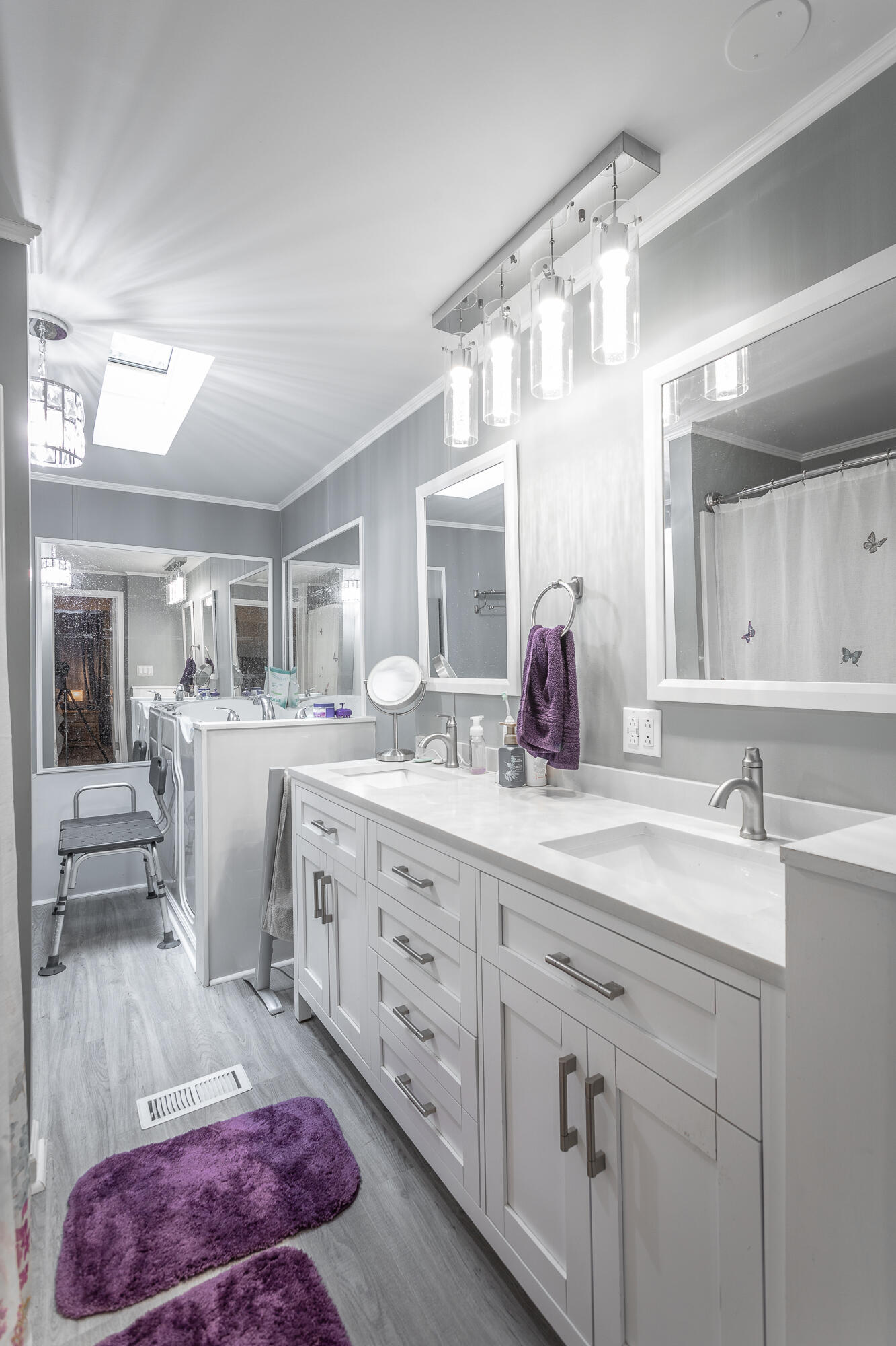 6930 Igou Ferry Road Harrison, TN 37341 - Photo 18 of 38 Bathroom