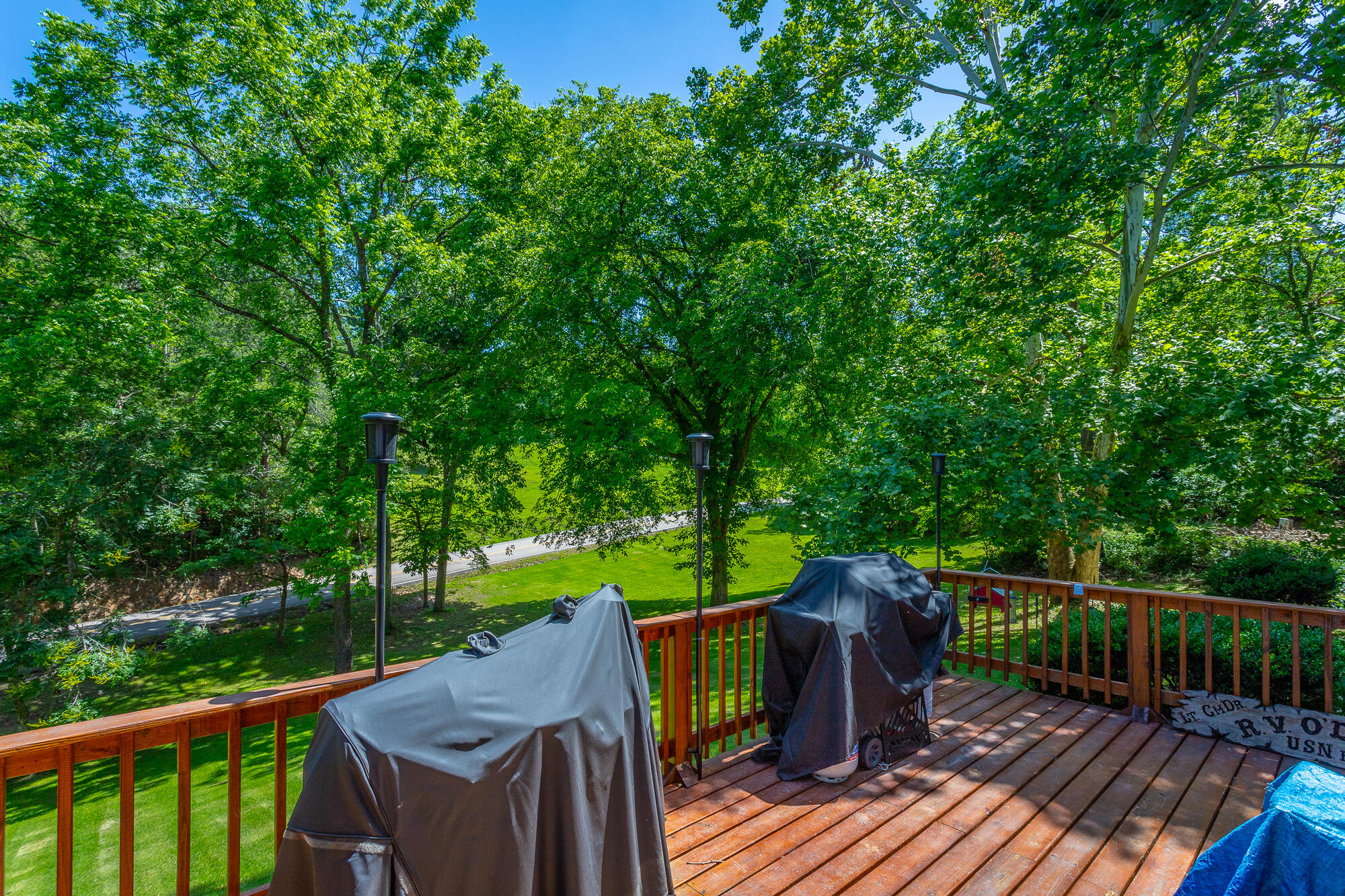 6930 Igou Ferry Road Harrison, TN 37341 - Photo 25 of 38 Deck