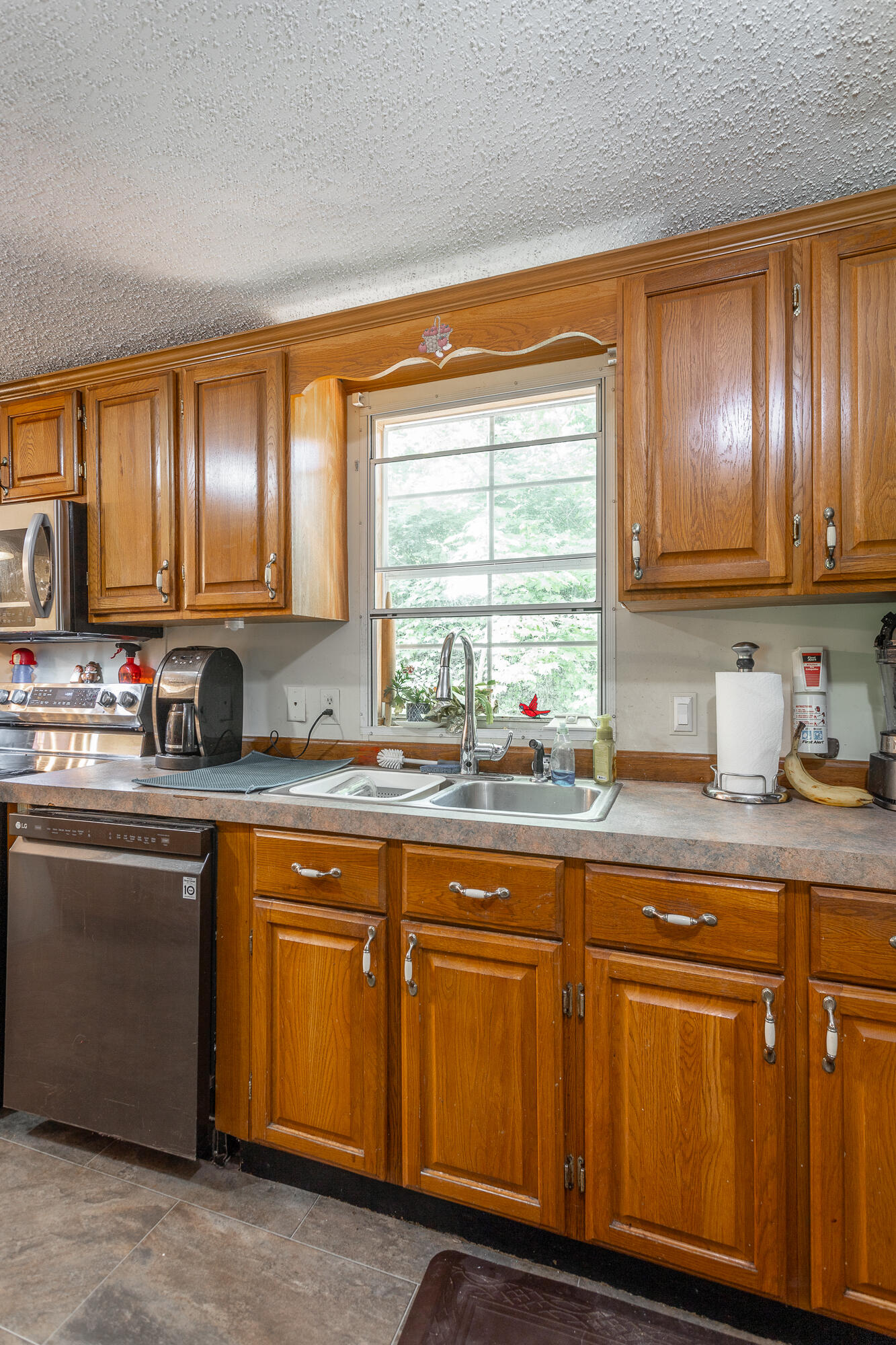 6930 Igou Ferry Road Harrison, TN 37341 - Photo 10 of 38 Kitchen