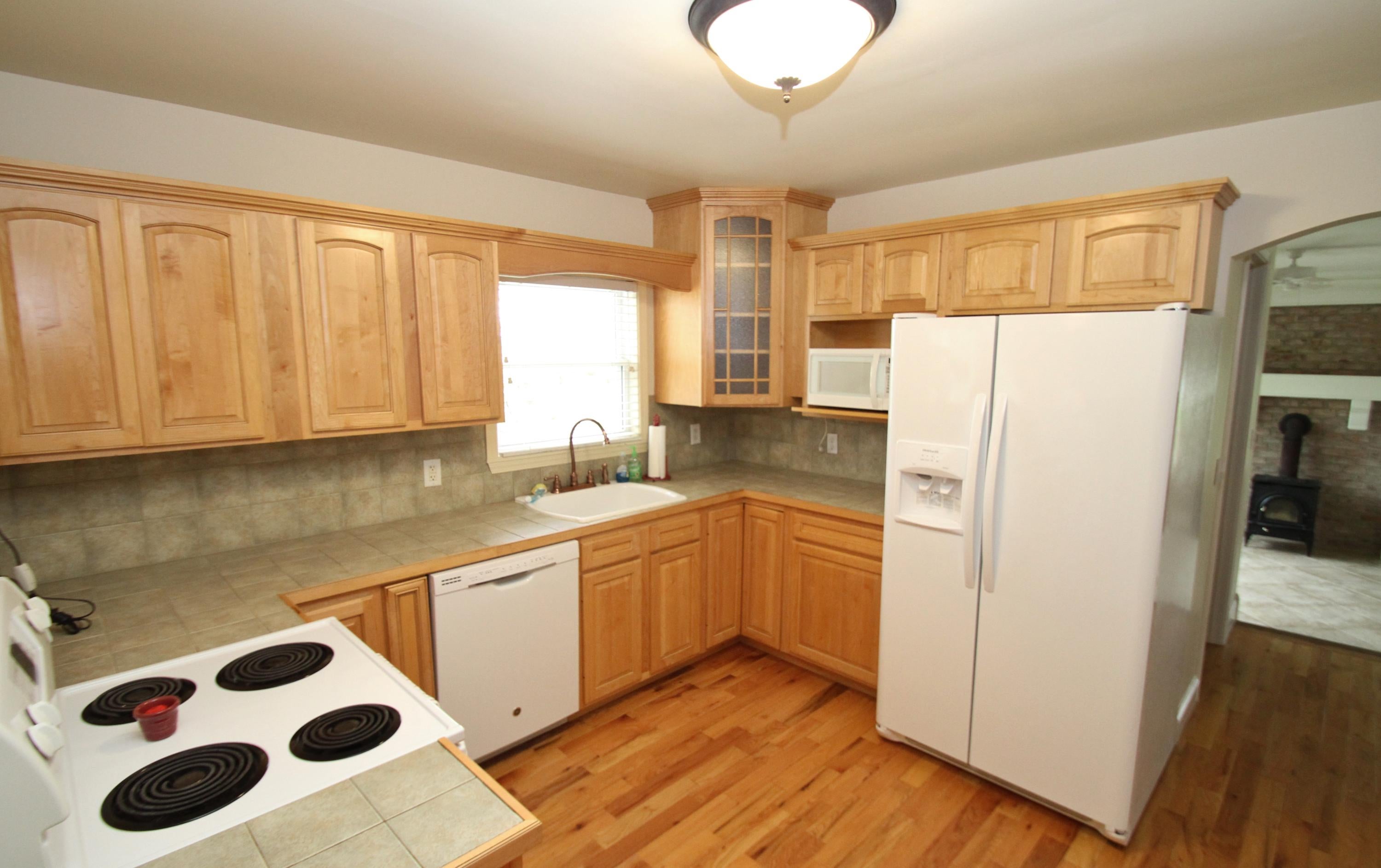 1334 Brush Road Lewisburg, WV 24901 - Photo 10 of 35 Gallery Image 10