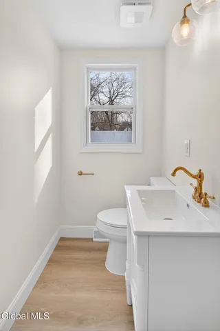 $2,550 | 10 Derry Lane, Colonie, NY 12110