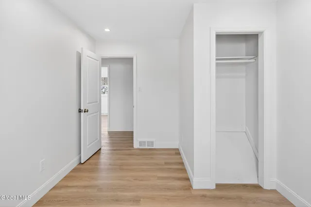 $2,550 | 10 Derry Lane, Colonie, NY 12110