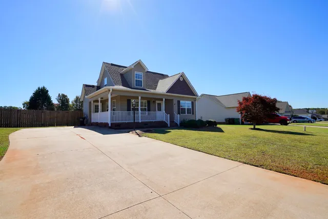 $259,900 | 151 Summer Lady Lane, Boiling Springs, SC 29316