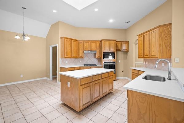 945 Shiprock Road Frisco, TX 75033 - Photo 11 of 36